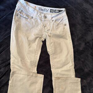 Miss Me White Jeans style JS4009817. Size 25. Pre-owned